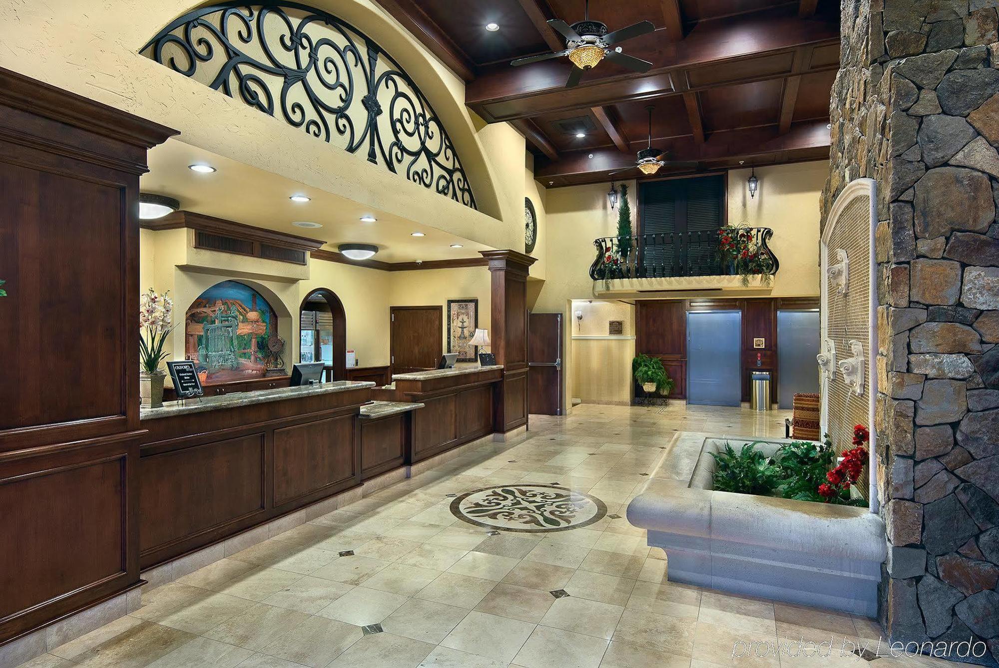 Oxford Suites Boise Exterior photo