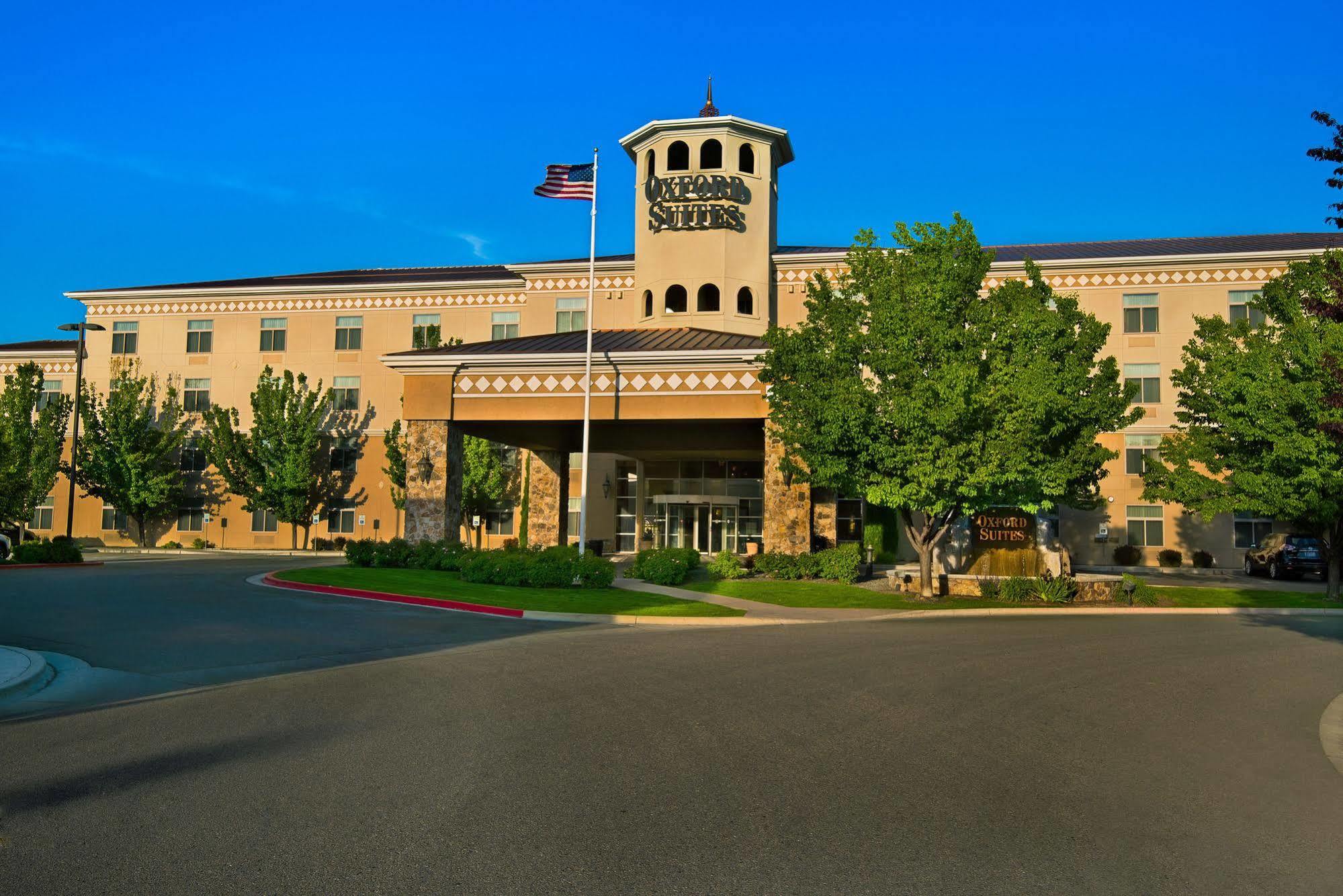 Oxford Suites Boise Exterior photo